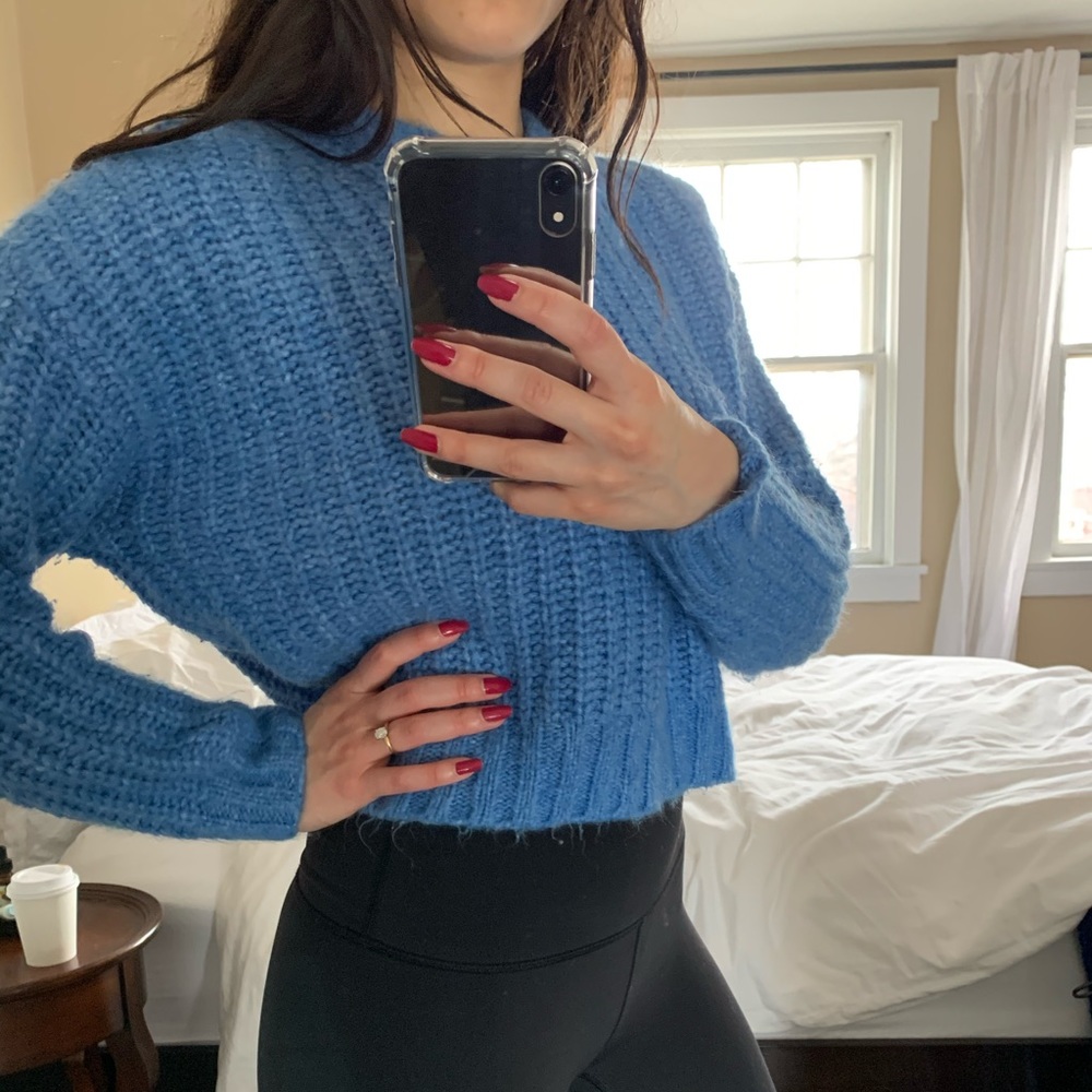 American Eagle crop sweater